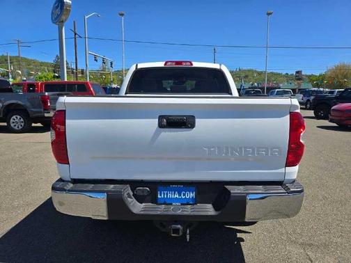 2018 Toyota Tundra SR5