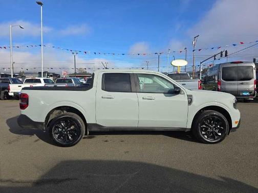 2024 Ford Maverick LARIAT