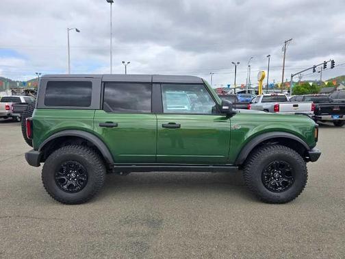 2023 Ford Bronco WILDTRAK