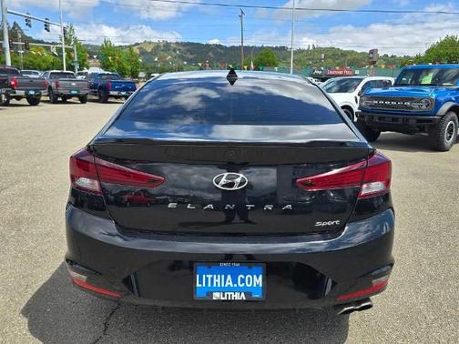 2020 Hyundai ELANTRA SPORT