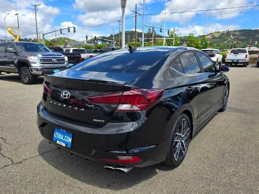 2020 Hyundai ELANTRA SPORT