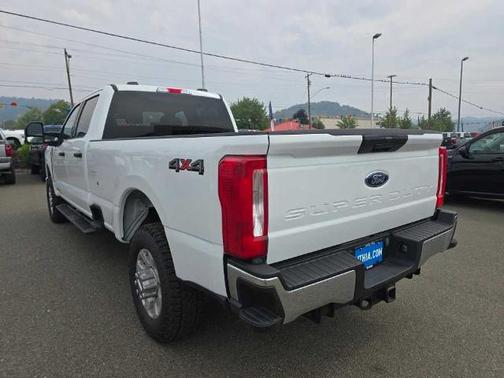 2023 Ford F-350 XLT