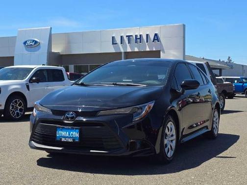 Midnight Black Metallic 2025 Toyota Corolla LE