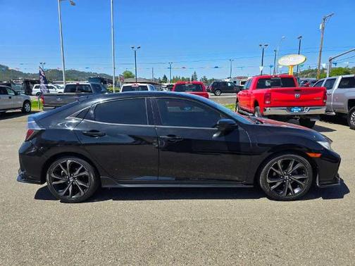 2018 Honda Civic SPORT