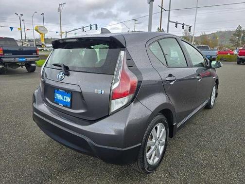 2017 Toyota Prius c TWO