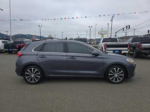 2018 Hyundai Elantra GT BASE