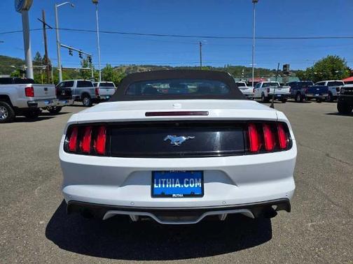 2017 Ford Mustang ECOBOOST PREMIUM