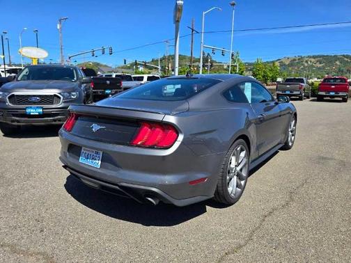 2021 Ford Mustang ECOBOOST PREMIUM