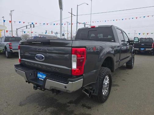 2018 Ford F-350 LARIAT SUPER DUTY