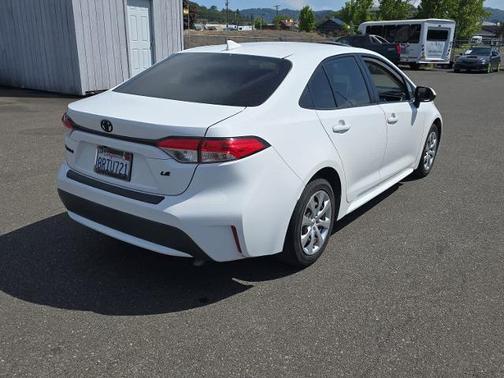 Super White 2020 Toyota Corolla LE