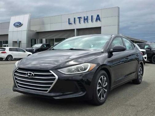 2018 Hyundai ELANTRA SE
