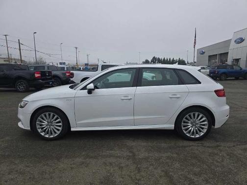 2017 Audi A3 e-tron 1.4T PREMIUM