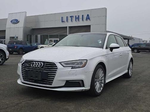 2017 Audi A3 e-tron 1.4T PREMIUM