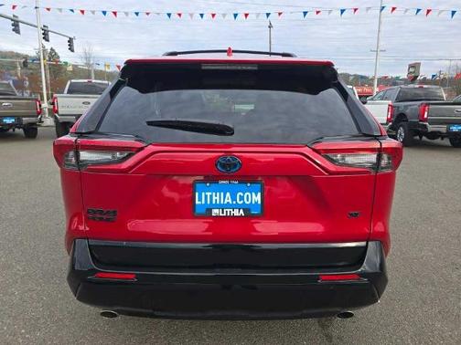 2024 Toyota RAV4 Prime SE