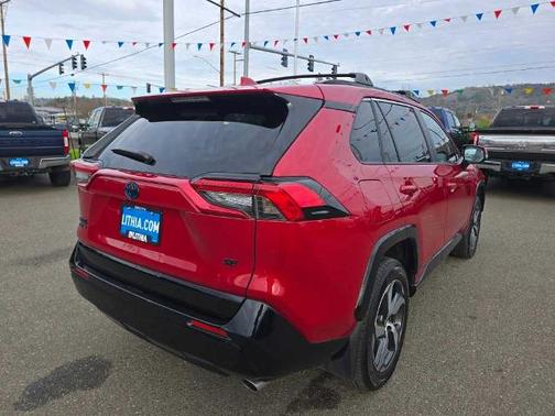 2024 Toyota RAV4 Prime SE