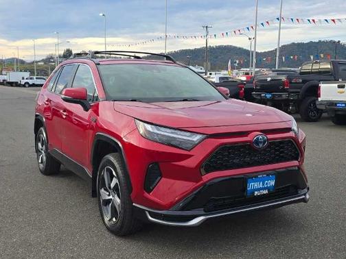2024 Toyota RAV4 Prime SE