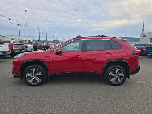 2024 Toyota RAV4 Prime SE