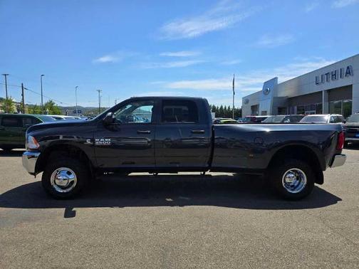 2018 RAM 3500 TRADESMAN