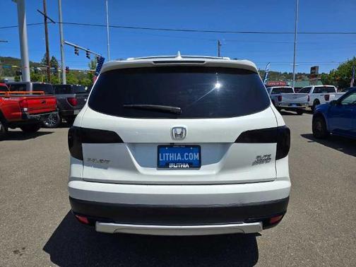 2019 Honda Pilot ELITE
