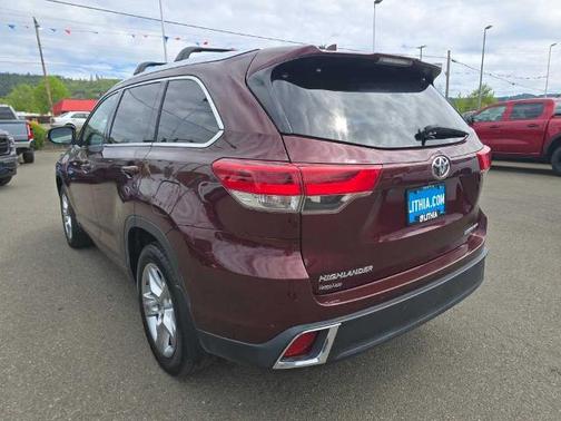 Ooh La La Rouge Mica 2018 Toyota Highlander LIMITED