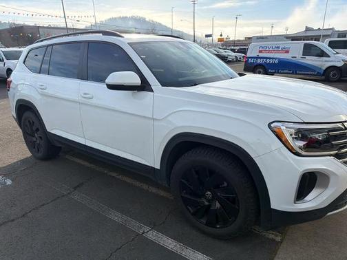 2024 Volkswagen Atlas 2.0T SE