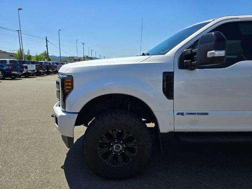 2019 Ford F-350 LARIAT SUPER DUTY