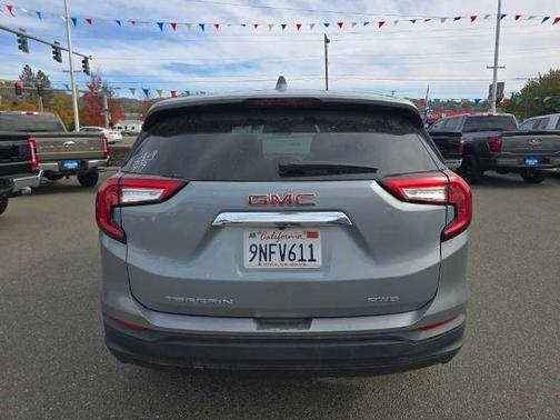 2024 GMC Terrain SLE