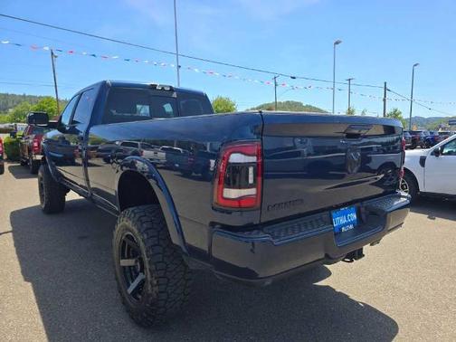 Patriot Blue Pearlcoat 2022 RAM 2500 LARAMIE