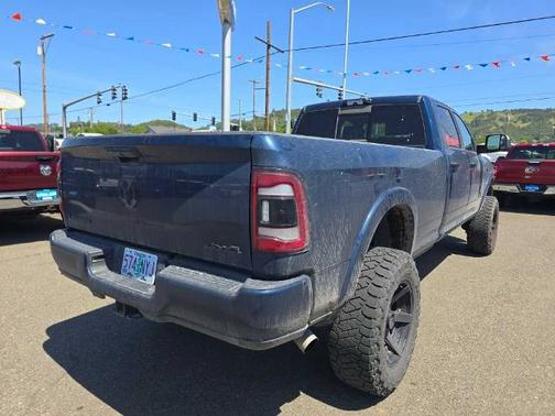 Patriot Blue Pearlcoat 2022 RAM 2500 LARAMIE