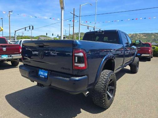 Patriot Blue Pearlcoat 2022 RAM 2500 LARAMIE