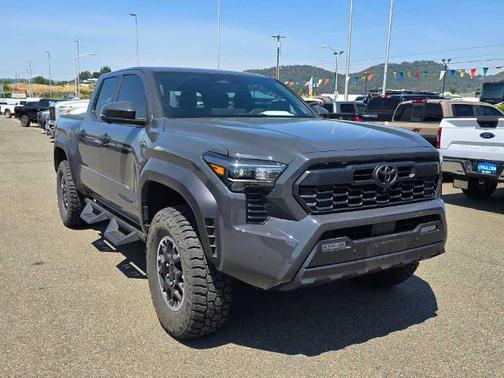 2024 Toyota Tacoma TRD OFF ROAD