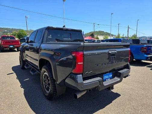 2024 Toyota Tacoma TRD OFF ROAD