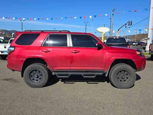 2018 Toyota 4Runner SR5