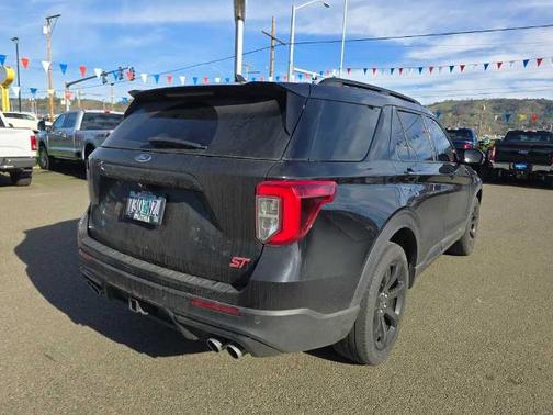 2022 Ford Explorer ST