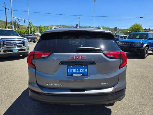2021 GMC Terrain SLT