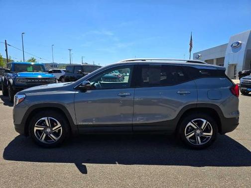 2021 GMC Terrain SLT