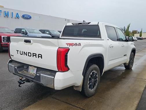2022 Toyota Tundra SR5