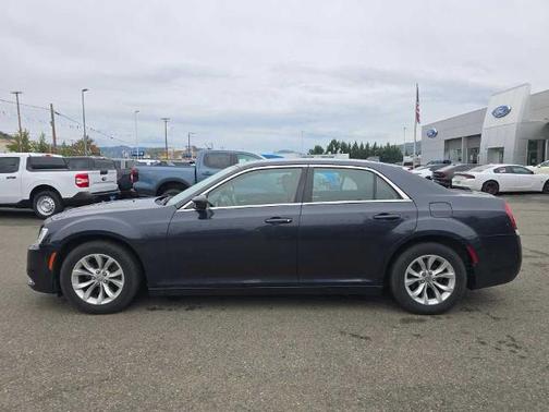 2018 Chrysler 300 TOURING