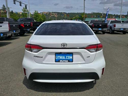2020 Toyota Corolla LE
