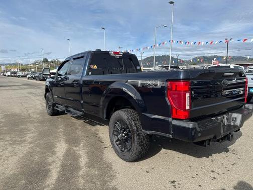 2021 Ford F-350 LARIAT SUPER DUTY