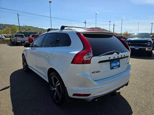 2017 Volvo XC60 T6 R-DESIGN