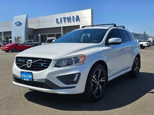 2017 Volvo XC60 T6 R-DESIGN