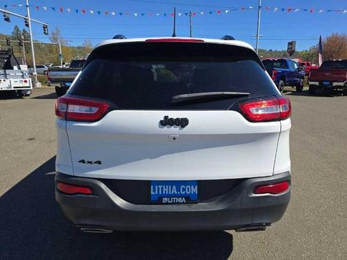 2018 Jeep Cherokee LATITUDE