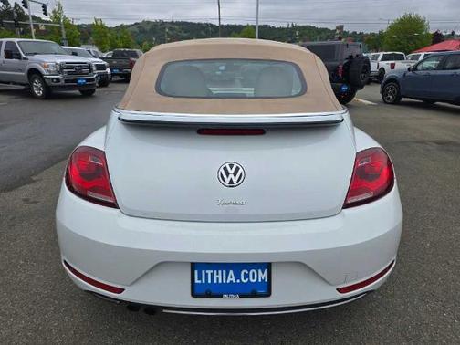 2018 Volkswagen Beetle 2.0T SE