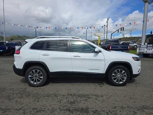 Bright White Clearcoat 2020 Jeep Cherokee LATITUDE PLUS