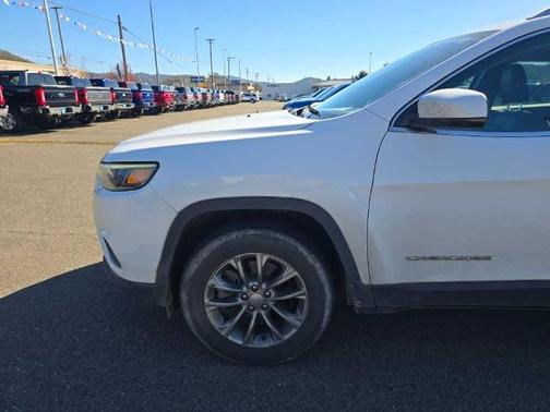 2020 Jeep Cherokee LATITUDE PLUS