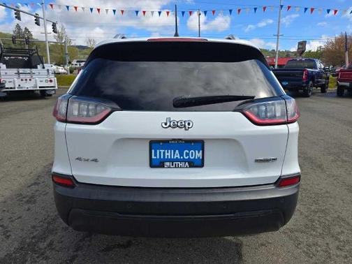Bright White Clearcoat 2020 Jeep Cherokee LATITUDE PLUS