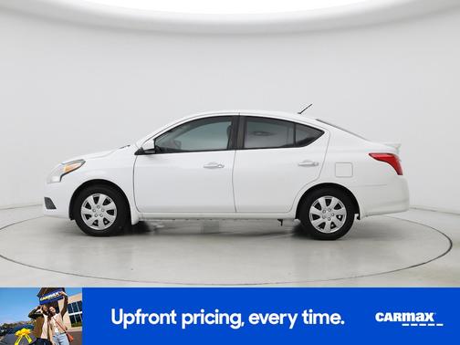 2016 Nissan Versa SV