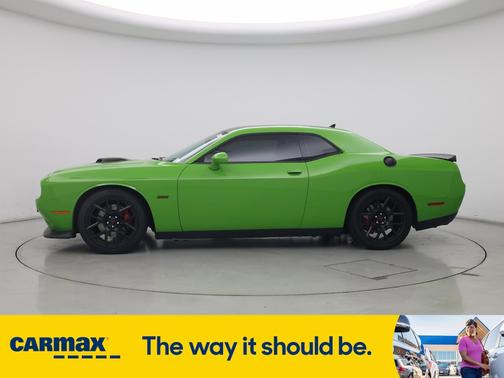 2017 Dodge Challenger 392 Hemi Scat Pack Shaker