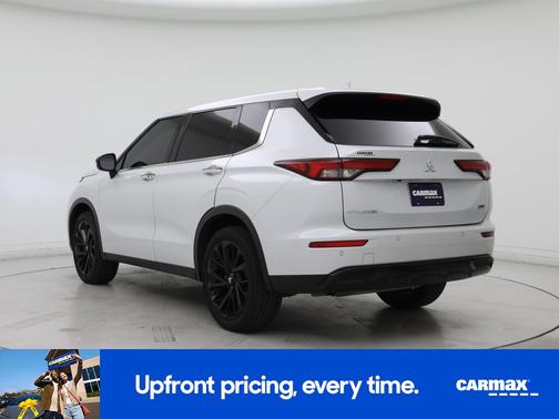 2022 Mitsubishi Outlander Black Edition